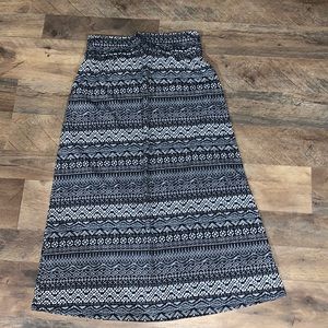 Girls Joey B black/white skirt size XL pretty!!